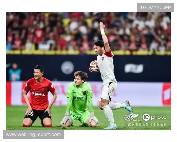 成都蓉城力克青岛海牛迎接新挑战 展现强大球队实力与默契配合