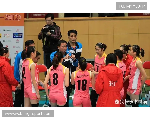 南京足球队节奏表现分析大满贯点评展现球队风采与战术魅力 南京足球队节奏表现分析大满贯点评展现球队风采与战术魅力