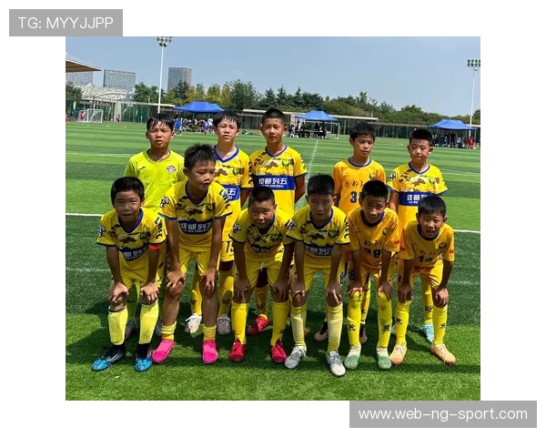 激情绿茵梦巅峰对决展现足球魅力与团队精神的永恒传奇